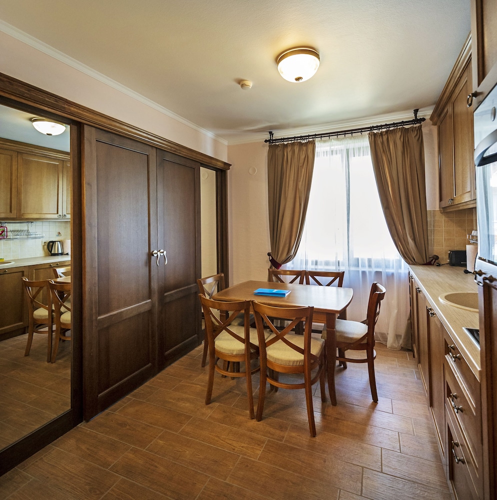 Comfort Apartment, 2 Bedrooms, Balcony photo 3