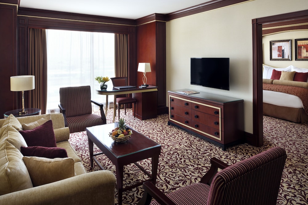 Deluxe Suite, 1 King Bed