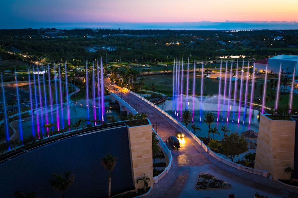 Room, 1 Bedroom (residence,1 King,fountain Vw,west Twr)