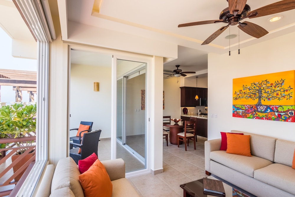 Room, 1 Bedroom, Partial Ocean View photo 3