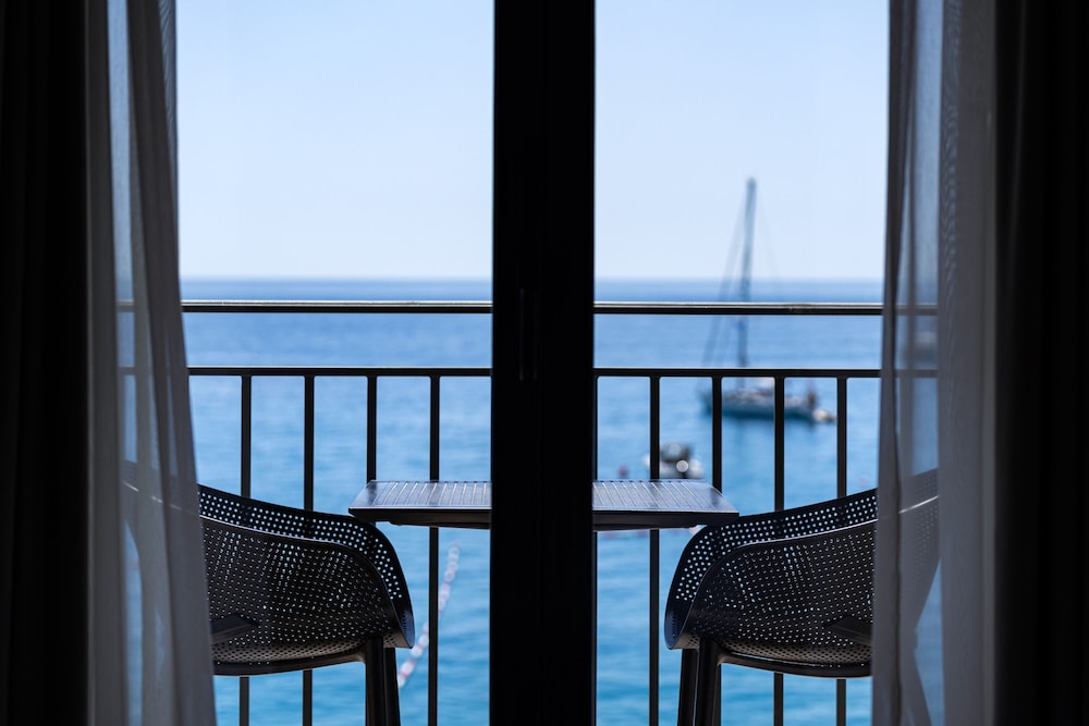 Premium Double or Twin Room, Sea View - Photo 21