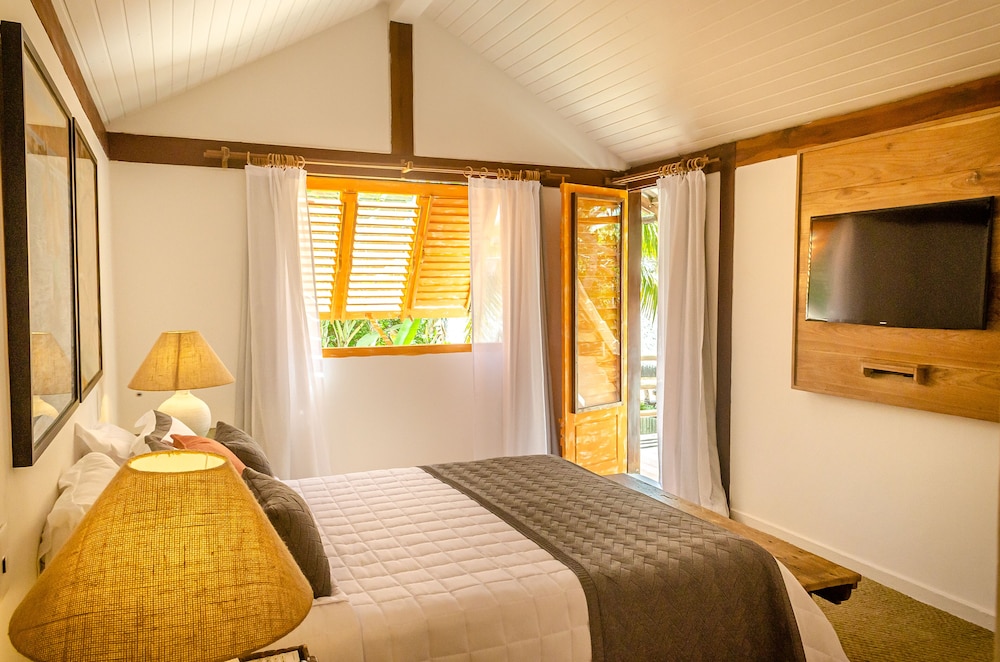 Duplex suite with private pool photo 3