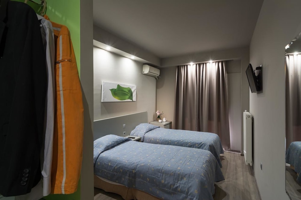 Superior Double or Twin Room - Photo 1