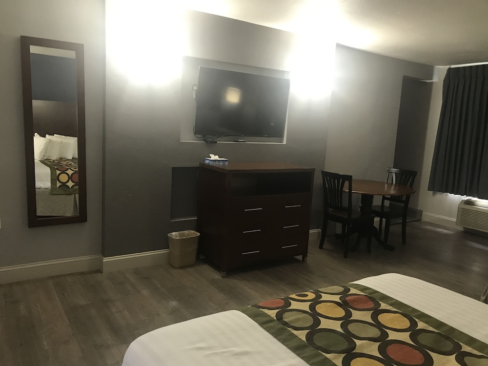Deluxe Suite, 2 Double Beds photo 1