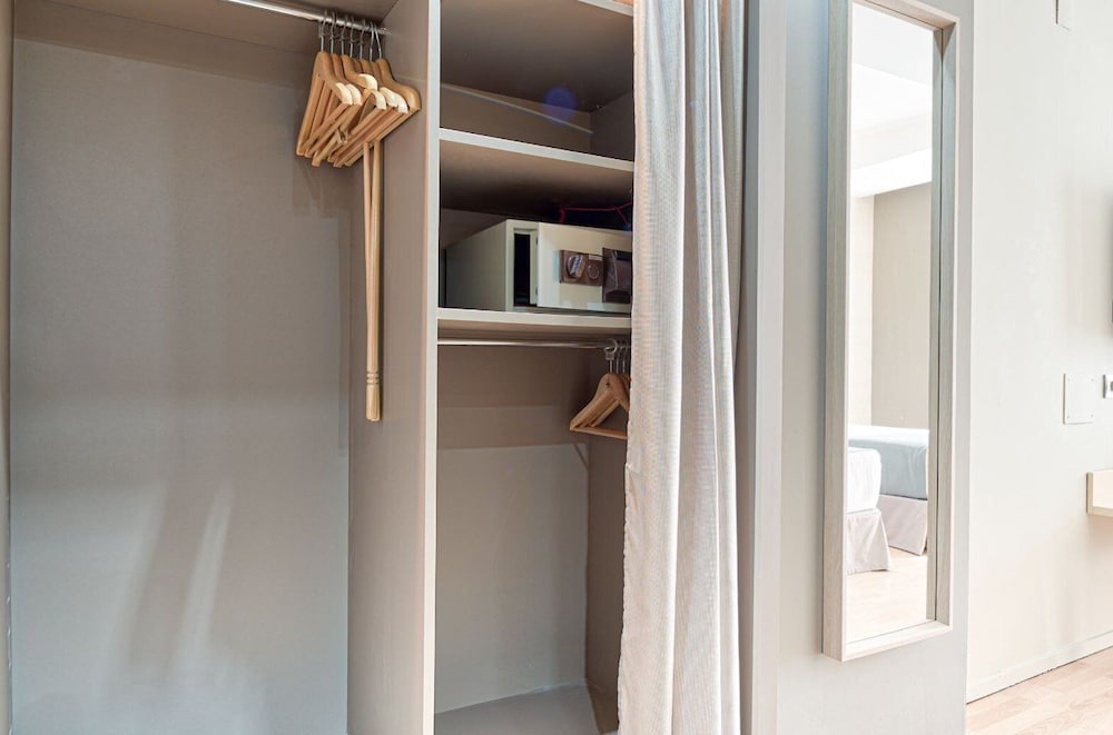 Double or Twin Room, Mobility Accessible photo 3