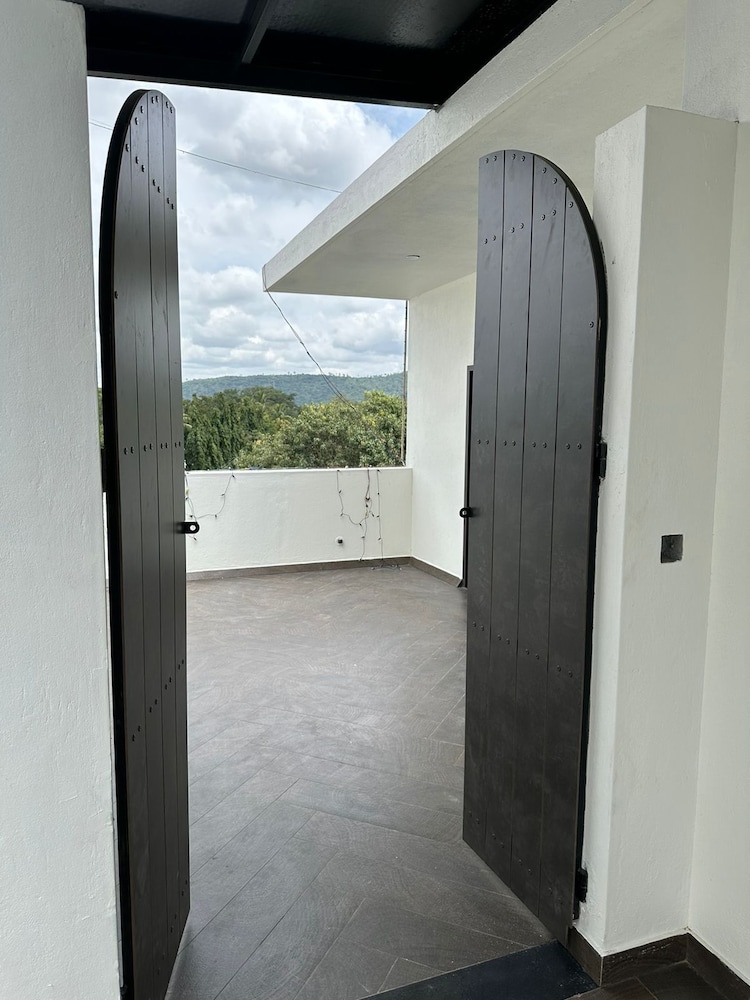 Luxury Triple Room photo 3