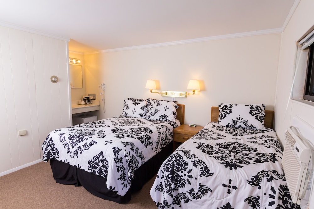 Standard Room (2 Beds) photo 1