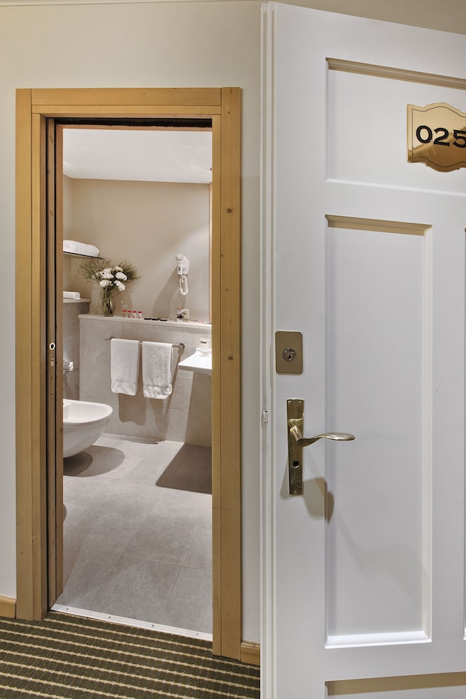 Superior Room - Photo 3