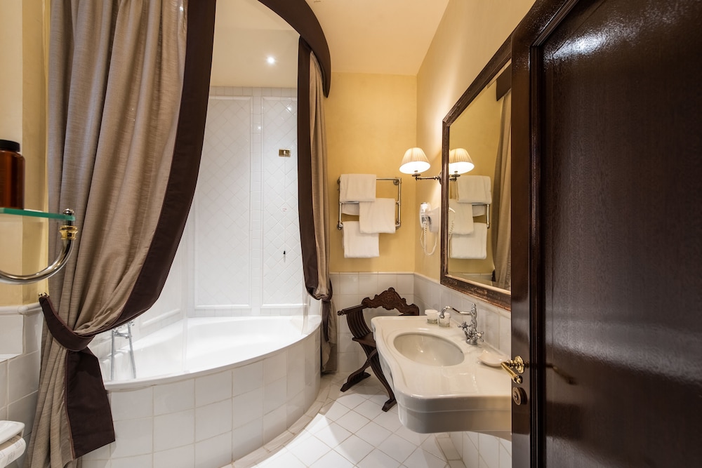 Executive Double or Twin Room photo 2