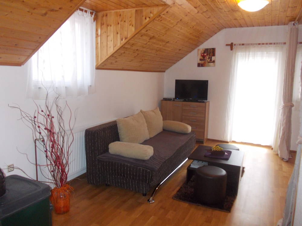 Studio, Multiple Beds, Garden View photo 3