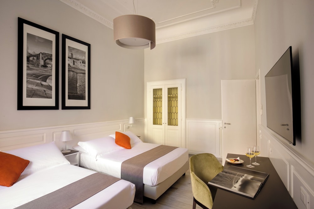 Family Room, 1 Bedroom, Terrace photo 2