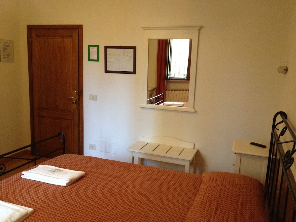 Standard Double Room, Ensuite