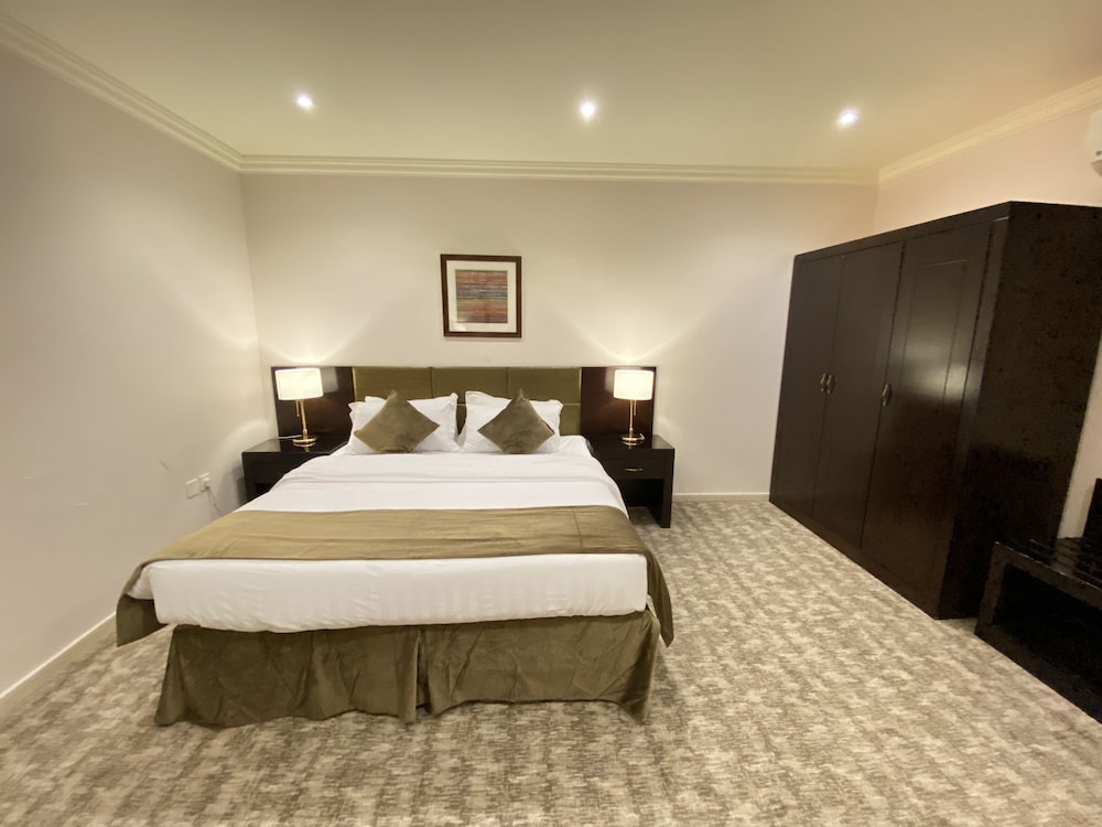 Deluxe Suite, 2 Bedrooms - Photo 4