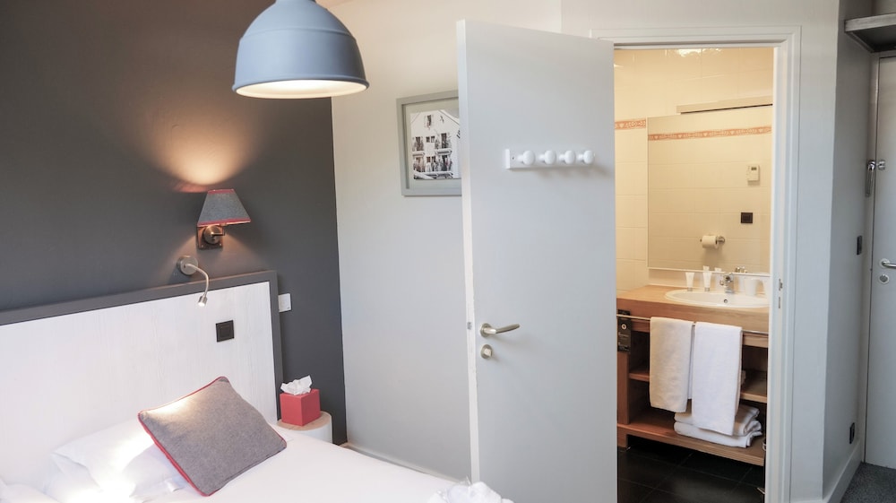 Classic Double Room Classic Double Room