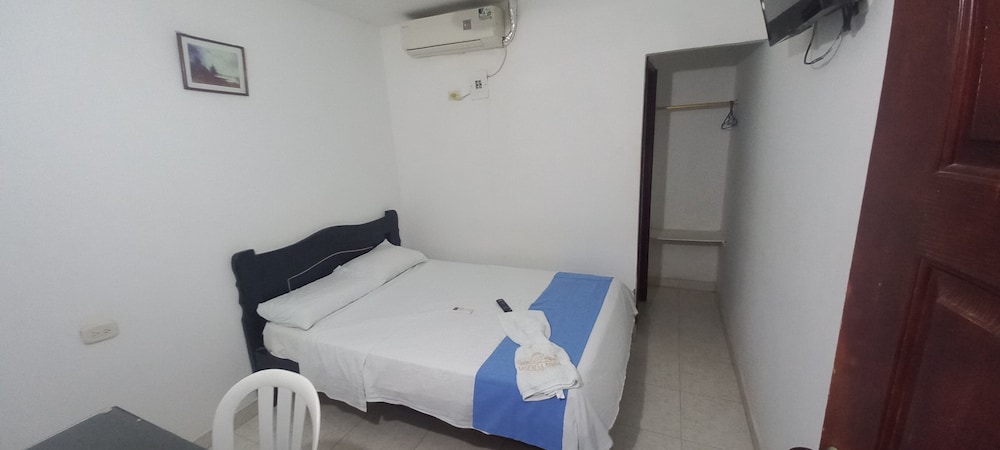 Basic Single Room photo 2