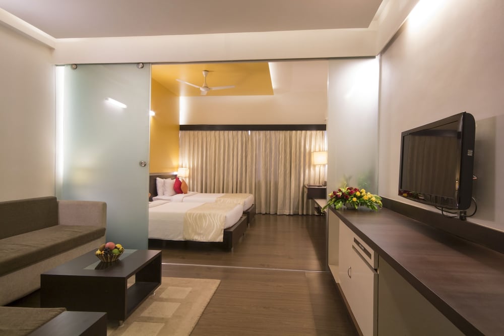 Deluxe Suite