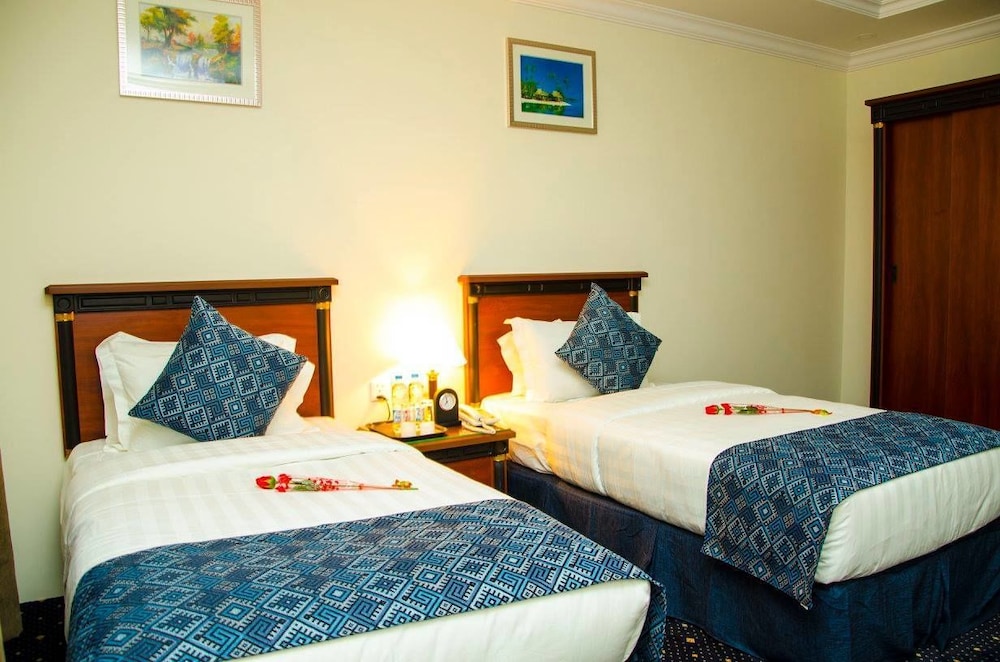 Standard Room, 2 Twin Beds photo 1
