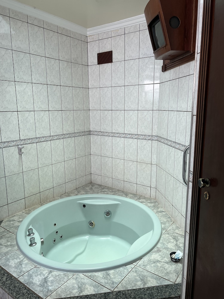Comfort Room photo 2