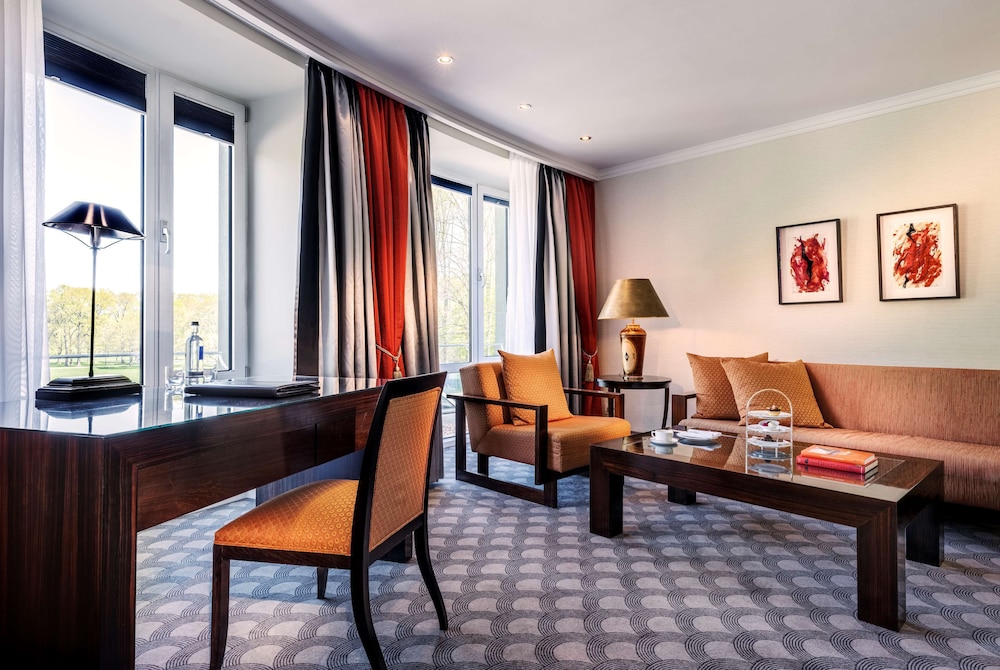 Hommage Signature Suite, Lake view - Photo 3