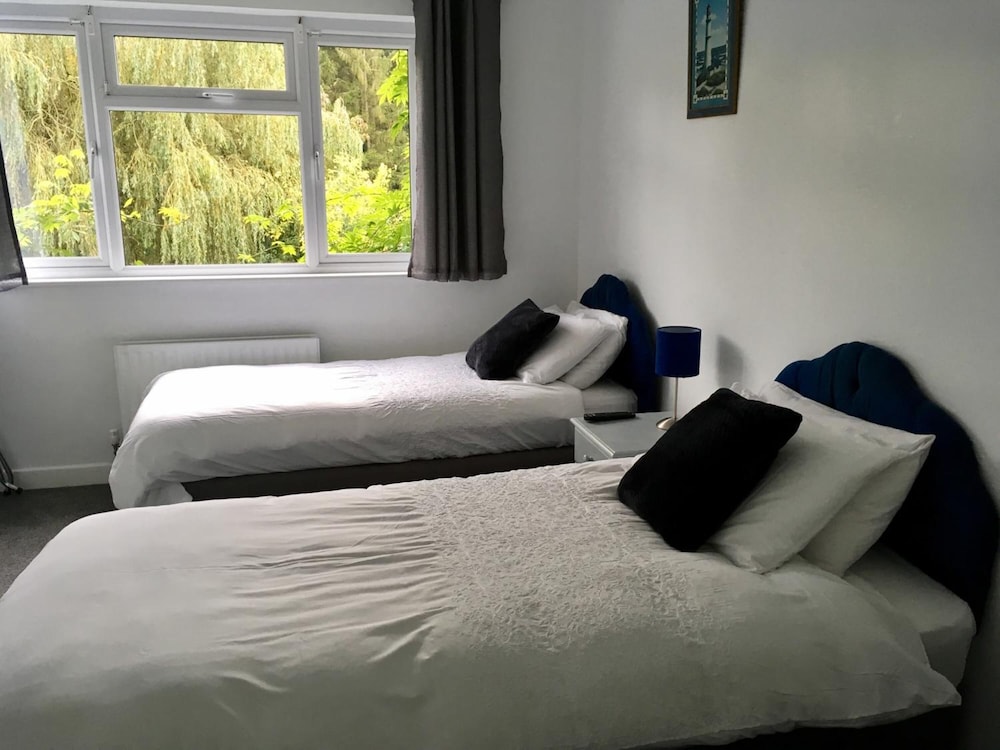 Twin Room - Photo 4