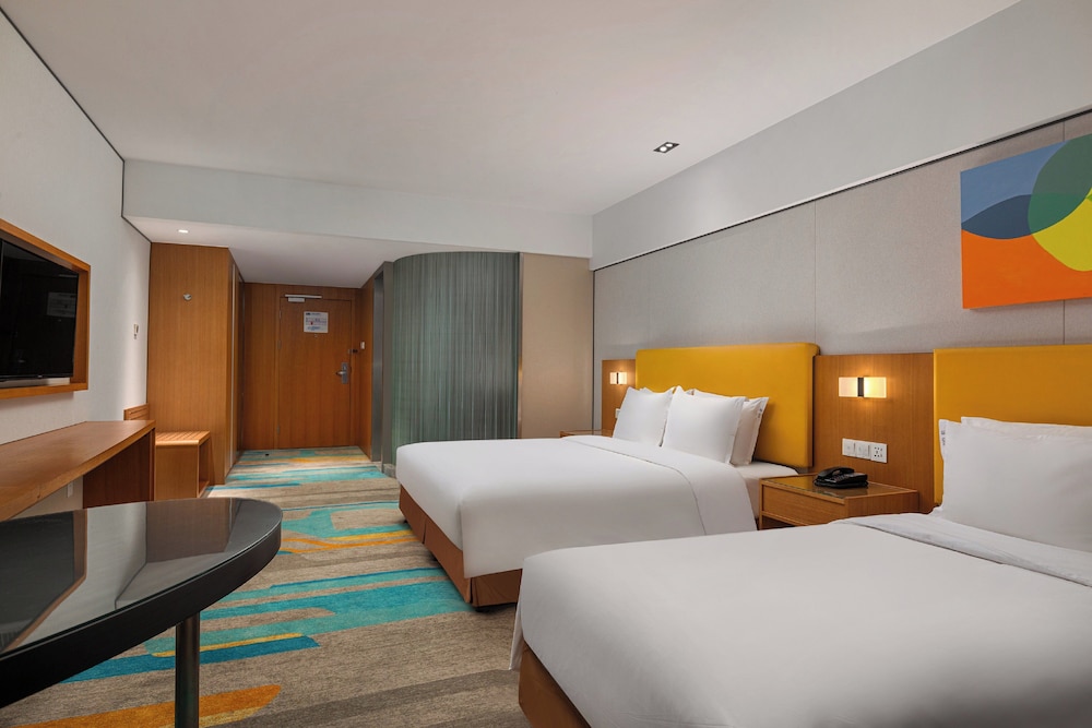 Standard King Room - Photo 5