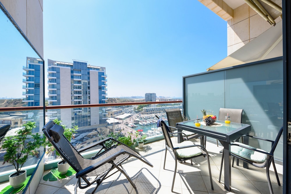 Apartment, 3 Bedrooms, Balcony photo 3