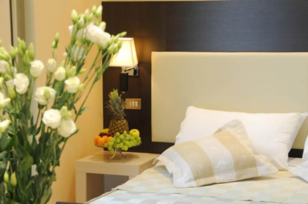 Standard Double or Twin Room - Photo 1