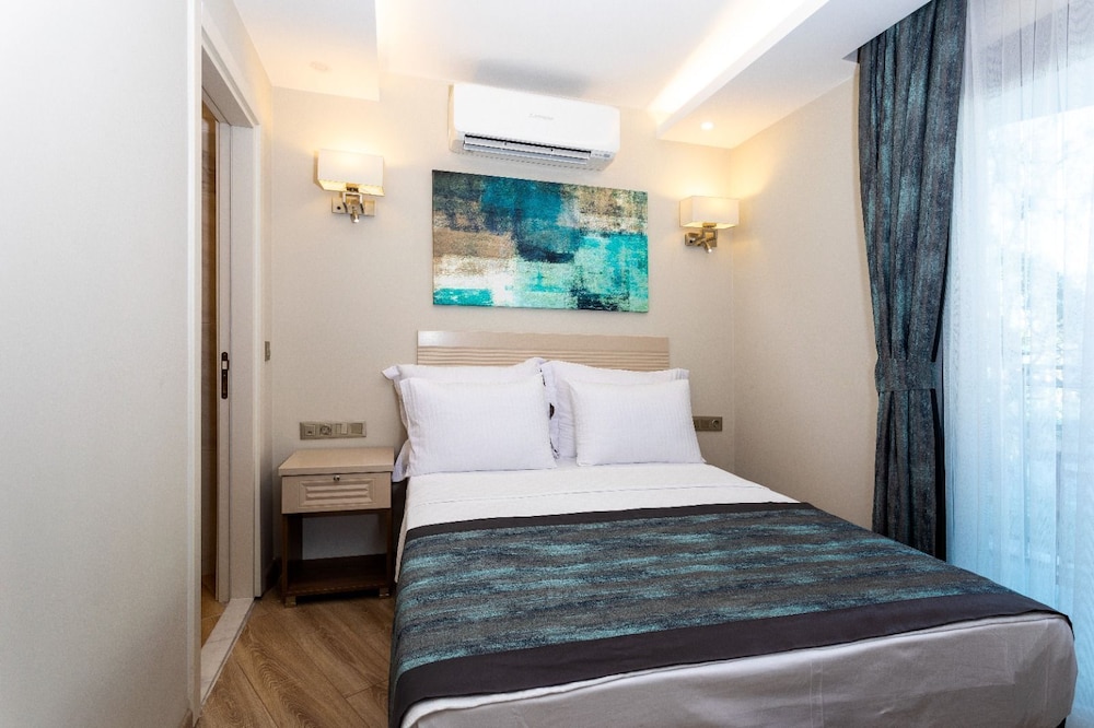 Economy Room, 1 Bedroom, Non Smoking, Mountain View photo 1