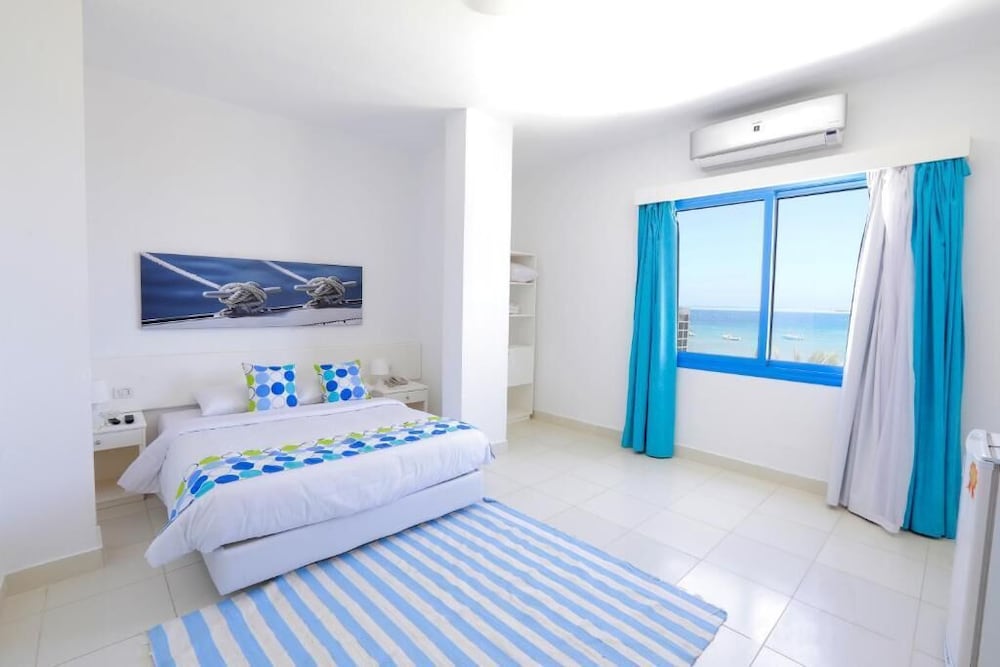Deluxe Double or Twin Room, 1 Bedroom, Sea View photo 1
