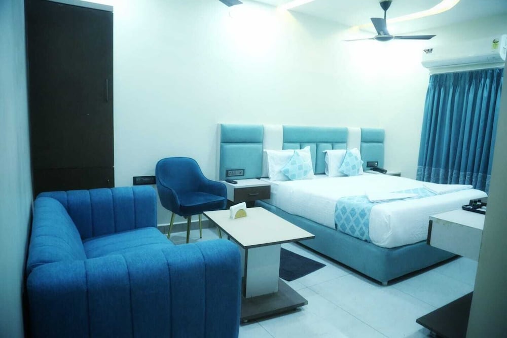Deluxe Room, City View
