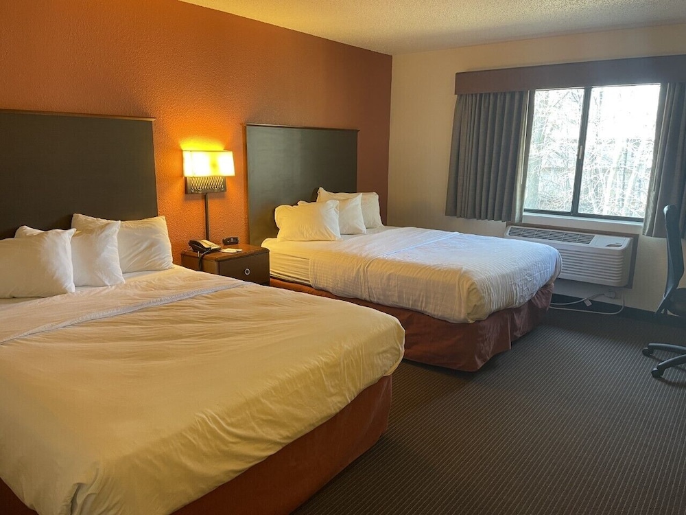 Room, 2 Queen Beds, Non Smoking photo 1