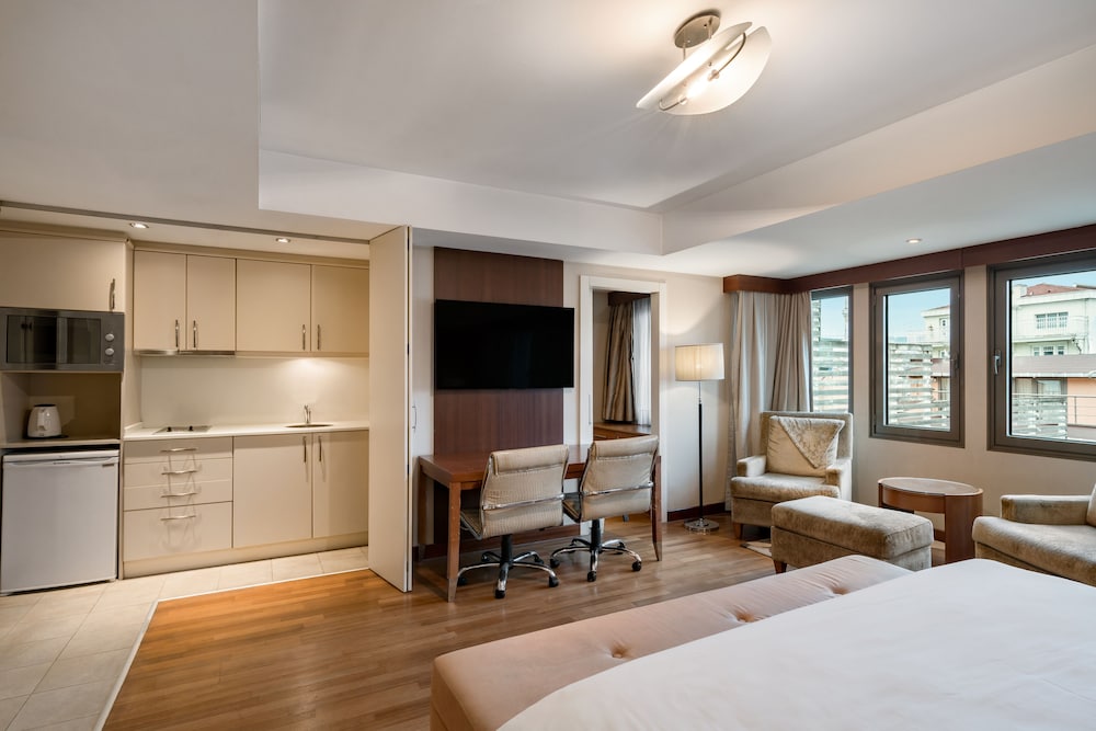 Apartment (Studio, Annex Building) photo 3