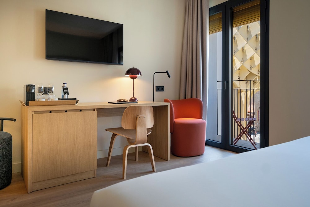 Deluxe Room, Balcony