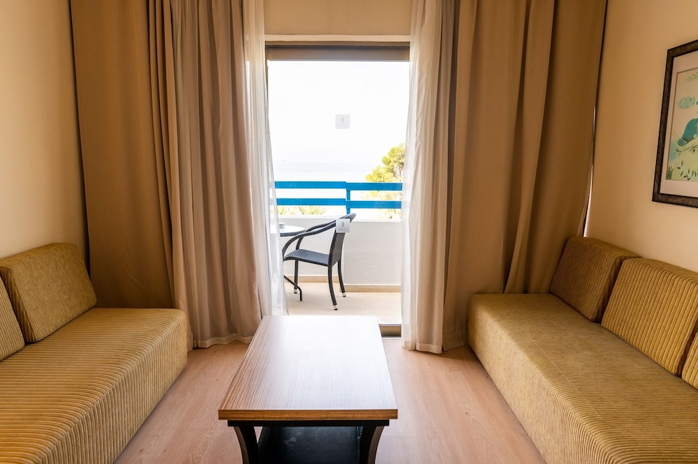 Superior Suite, Sea View photo 2