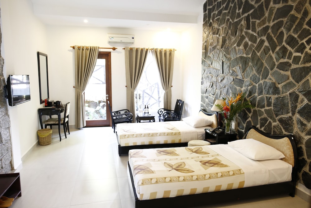 Deluxe Room, Garden View photo 2
