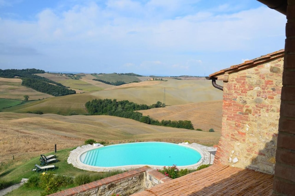 Apartment, 3 Bedrooms, Patio, Garden View