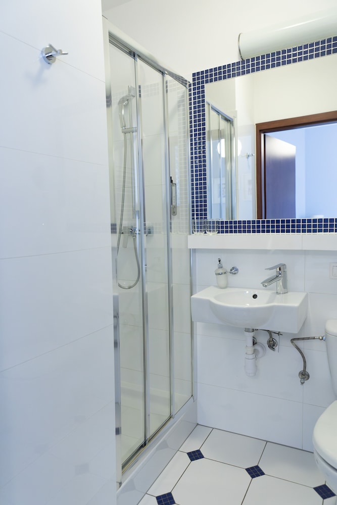 Comfort Double or Twin Room photo 3