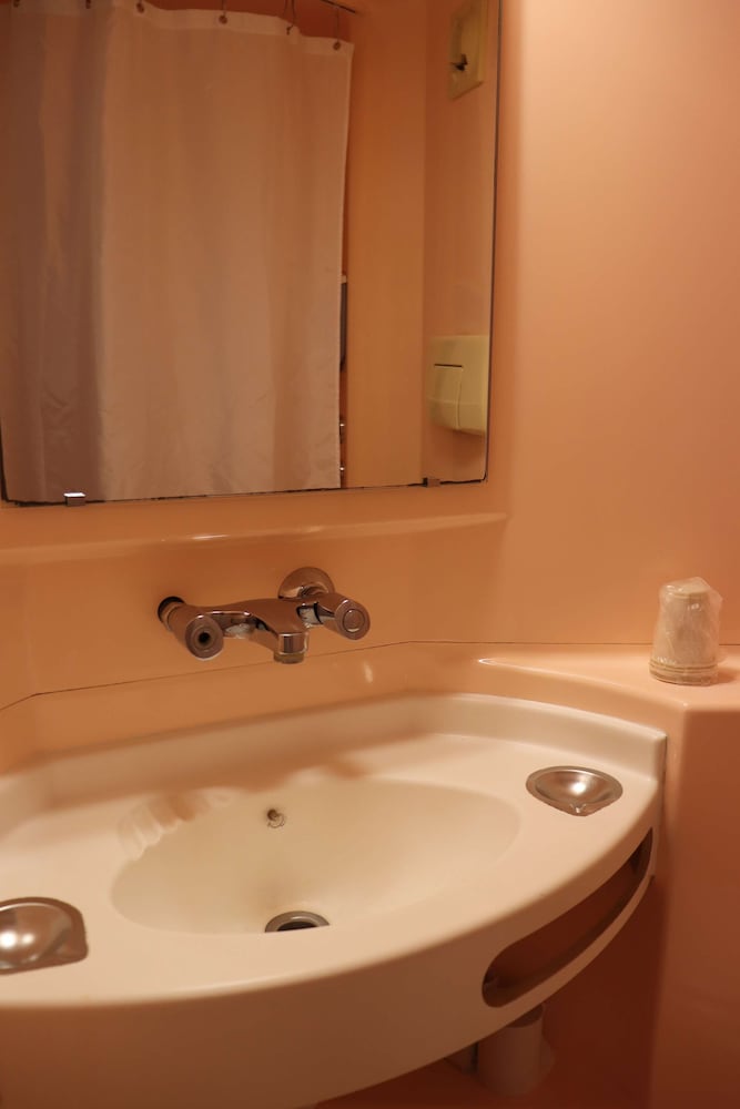 Standard Room, Multiple Beds (1 Double and 1 Single bed) - Photo 15