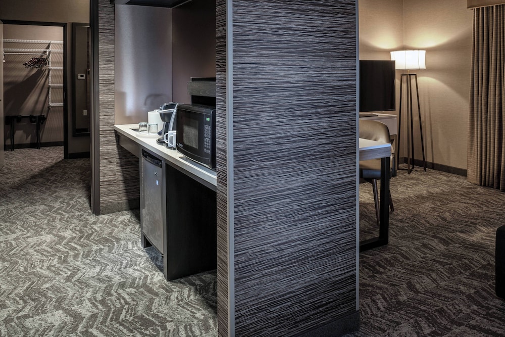 Suite, Multiple Beds