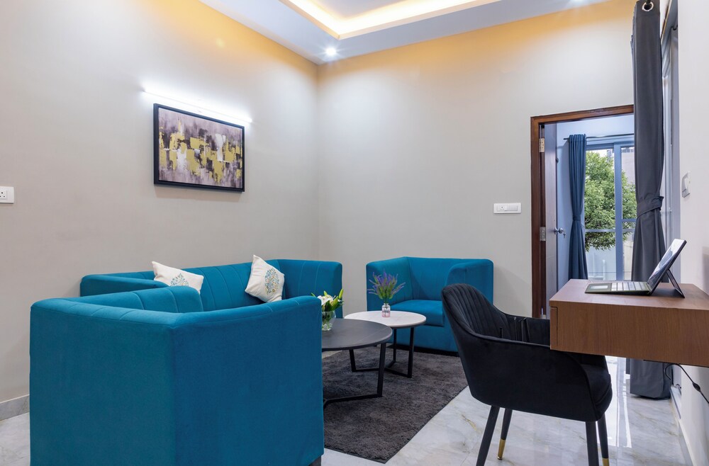 Apartment, Balcony