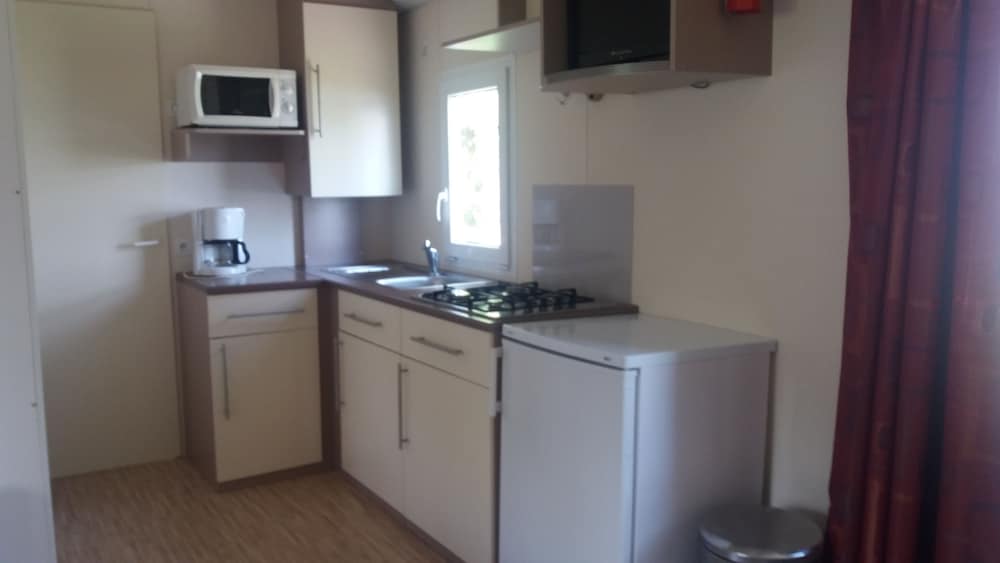 Mobile Home photo 2