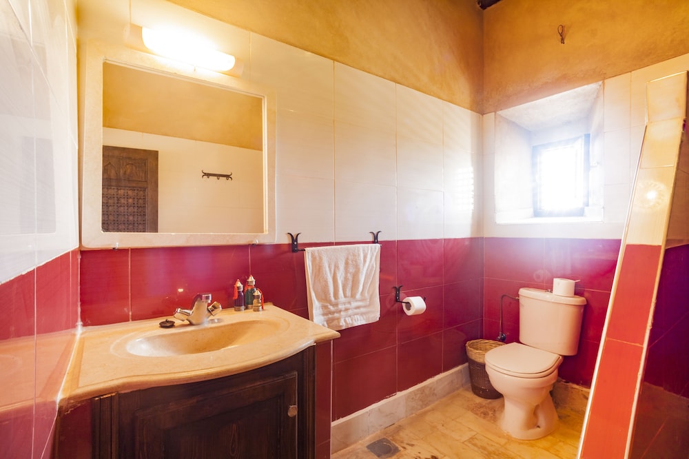 Exclusive Room, 1 King Bed, Accessible, Lake View photo 3