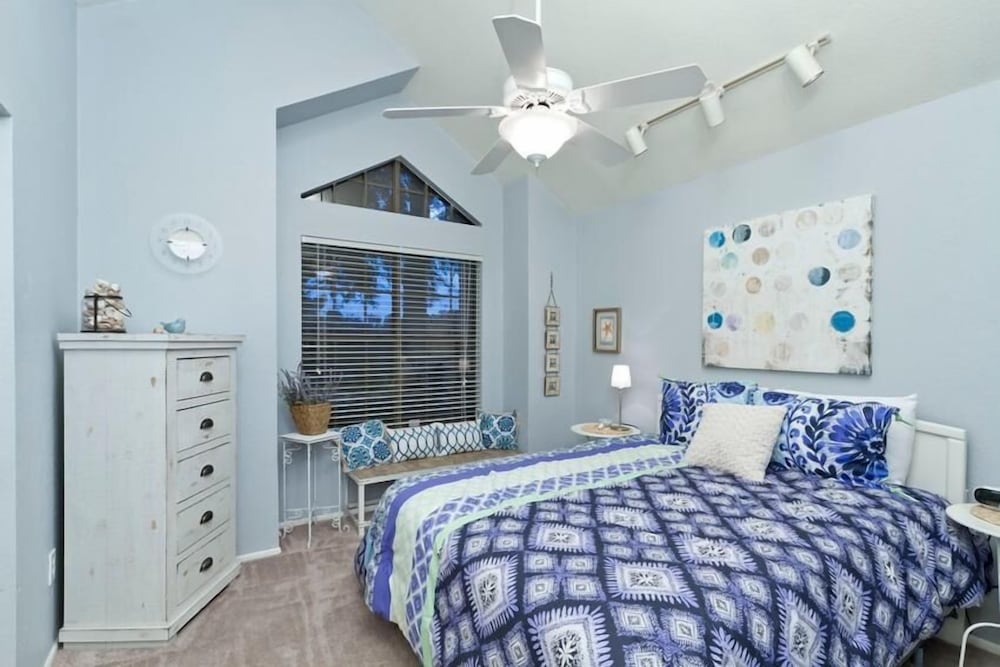 Condo, 3 Bedrooms, Pool View