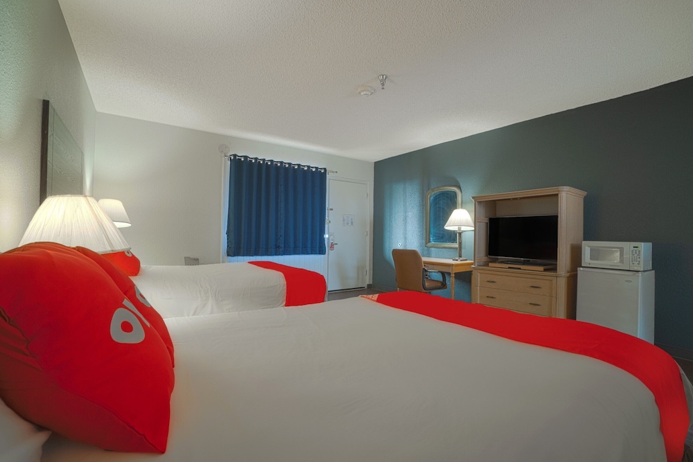 Room, 2 Double Beds - Photo 1