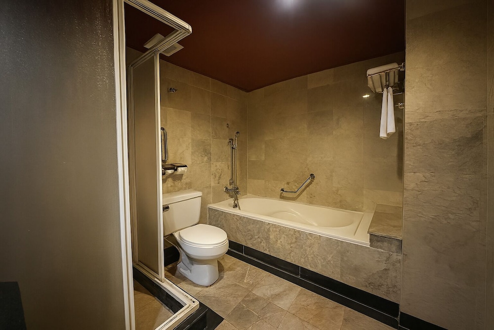 Standard Room - Photo 8