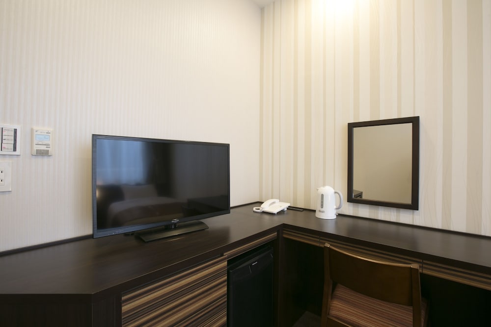New Wing Twin Room, Accessible, Non Smoking photo 3