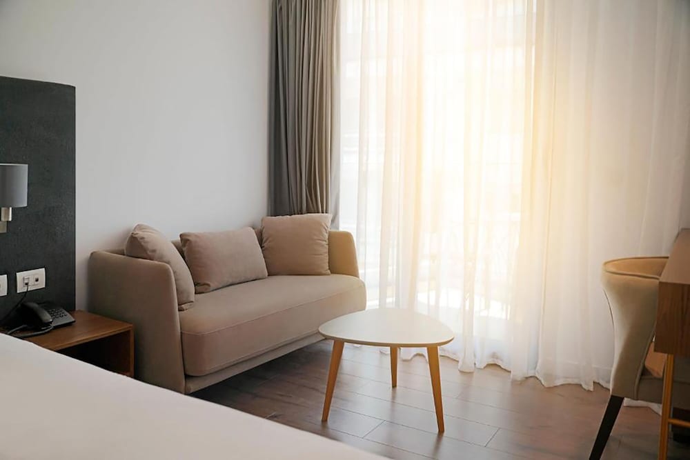 Triple Room, Partial Sea View