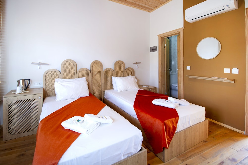 Classic Twin Room, 2 Twin Beds, City View