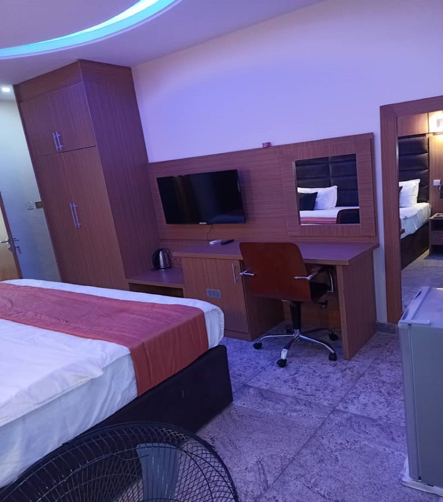 Deluxe Room - Photo 1