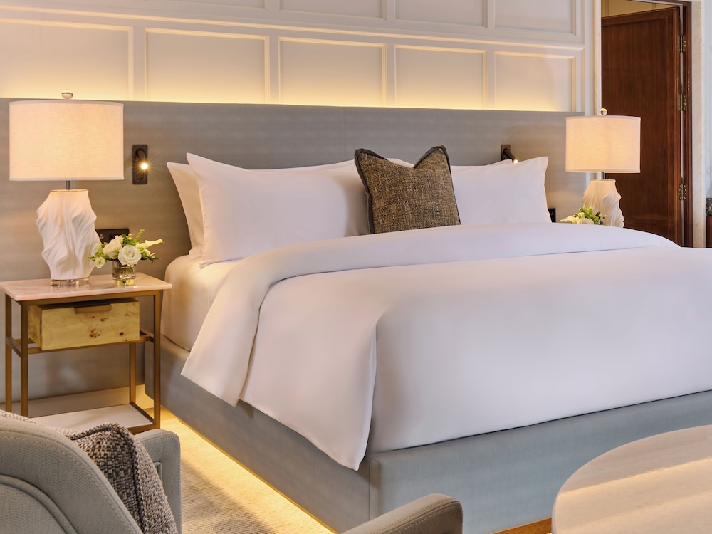 Signature Twin Room